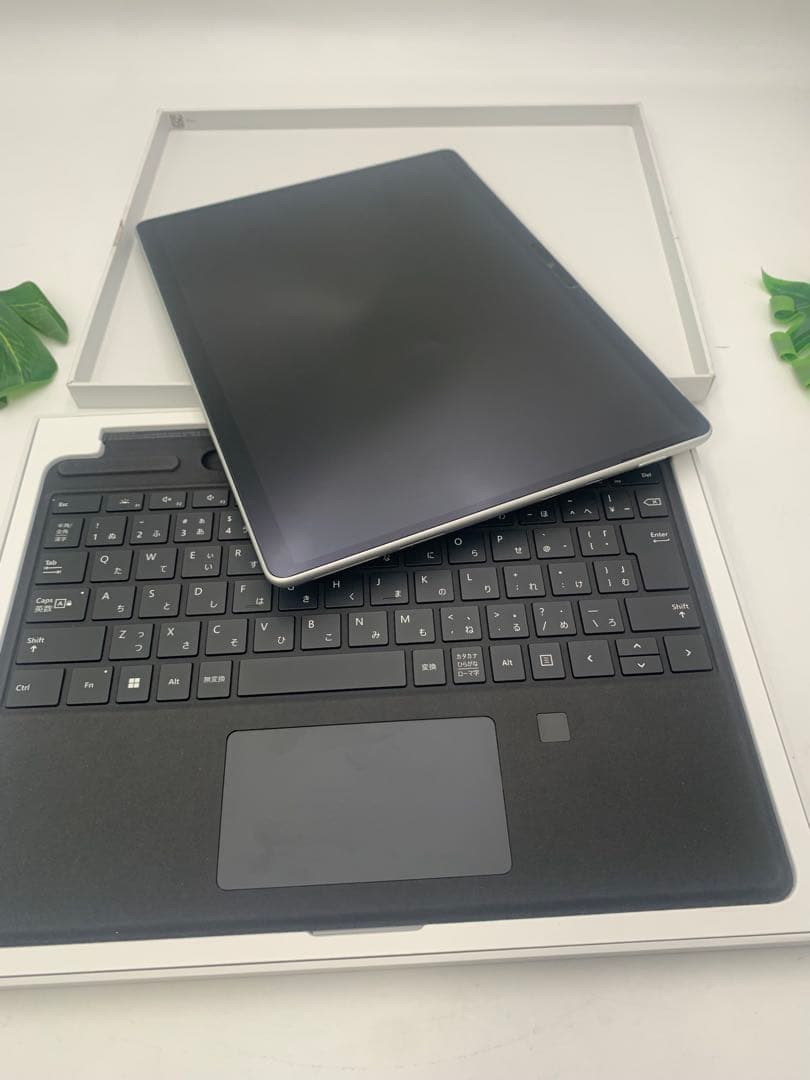 Pro8 core i7- 1185G7 メモリ16GB SSD512GB