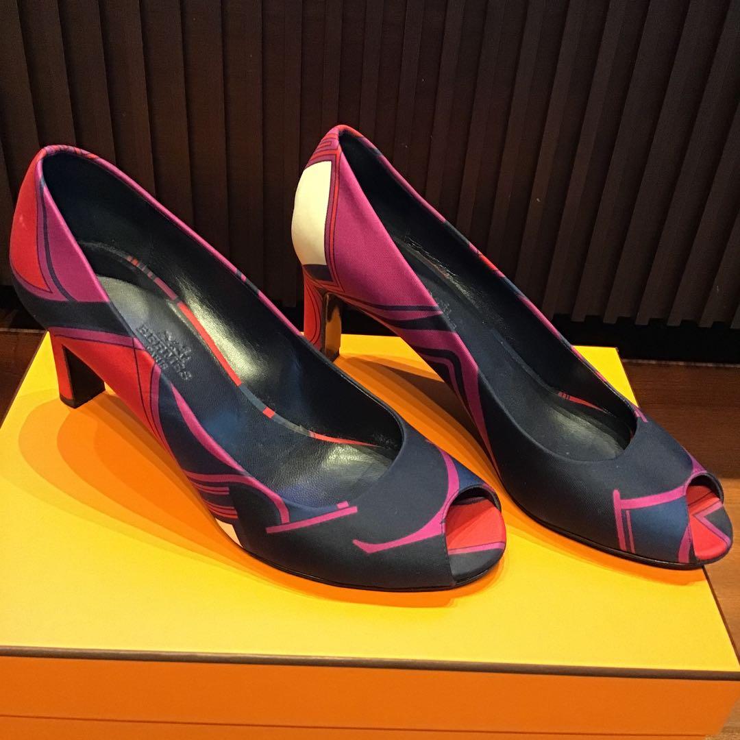 エルメスシルクパンプス37