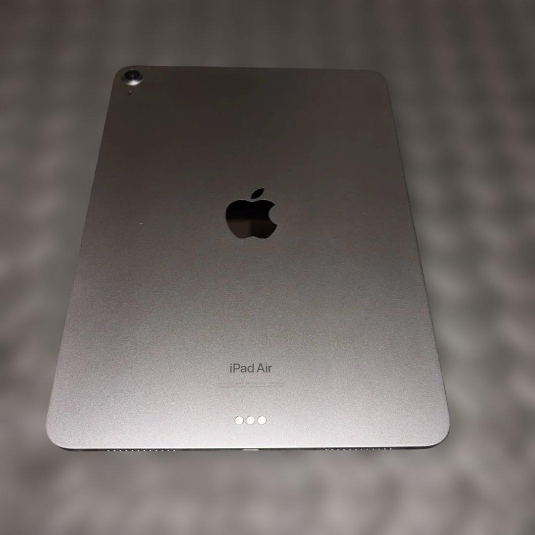 Apple iPad Air 5世代＋マジックキーボード付　 ⭐️ジャンク品扱い⭐️