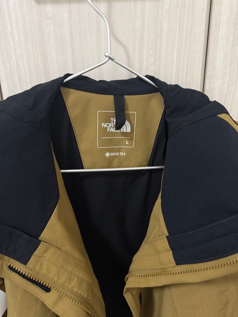 美品The North Face マウンテンパーカー ブラウン/ブラック