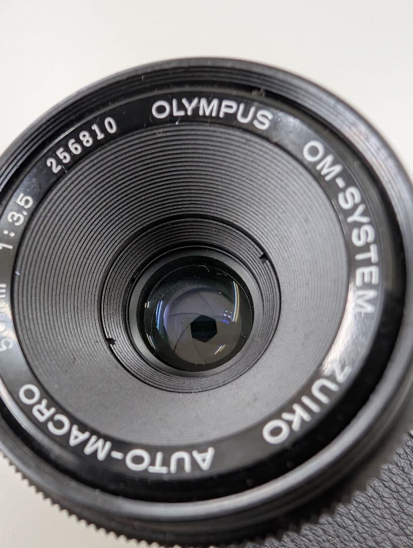 Olympus OM-4 チタン 一眼レフカメラ レンズ付き