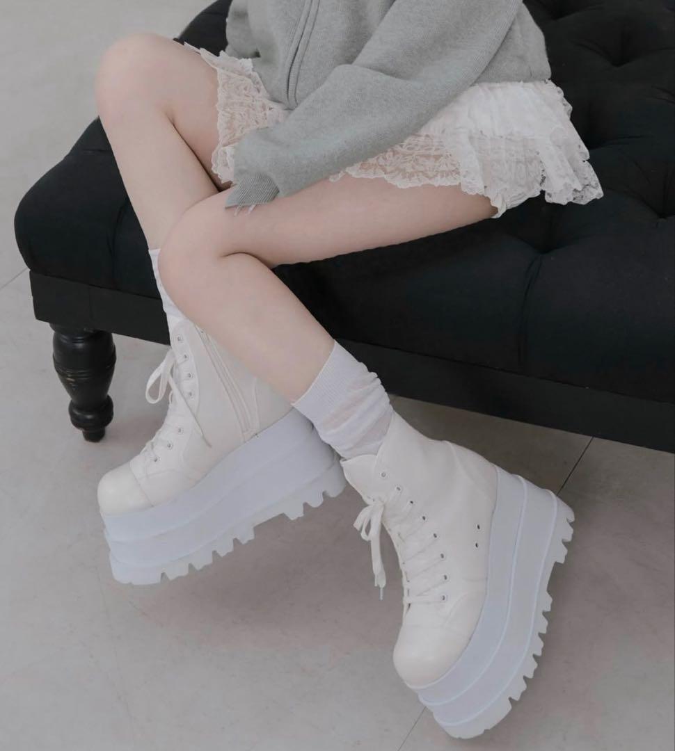 ダーリッチ　トリプルソールハイカットスニーカー　Mサイズ