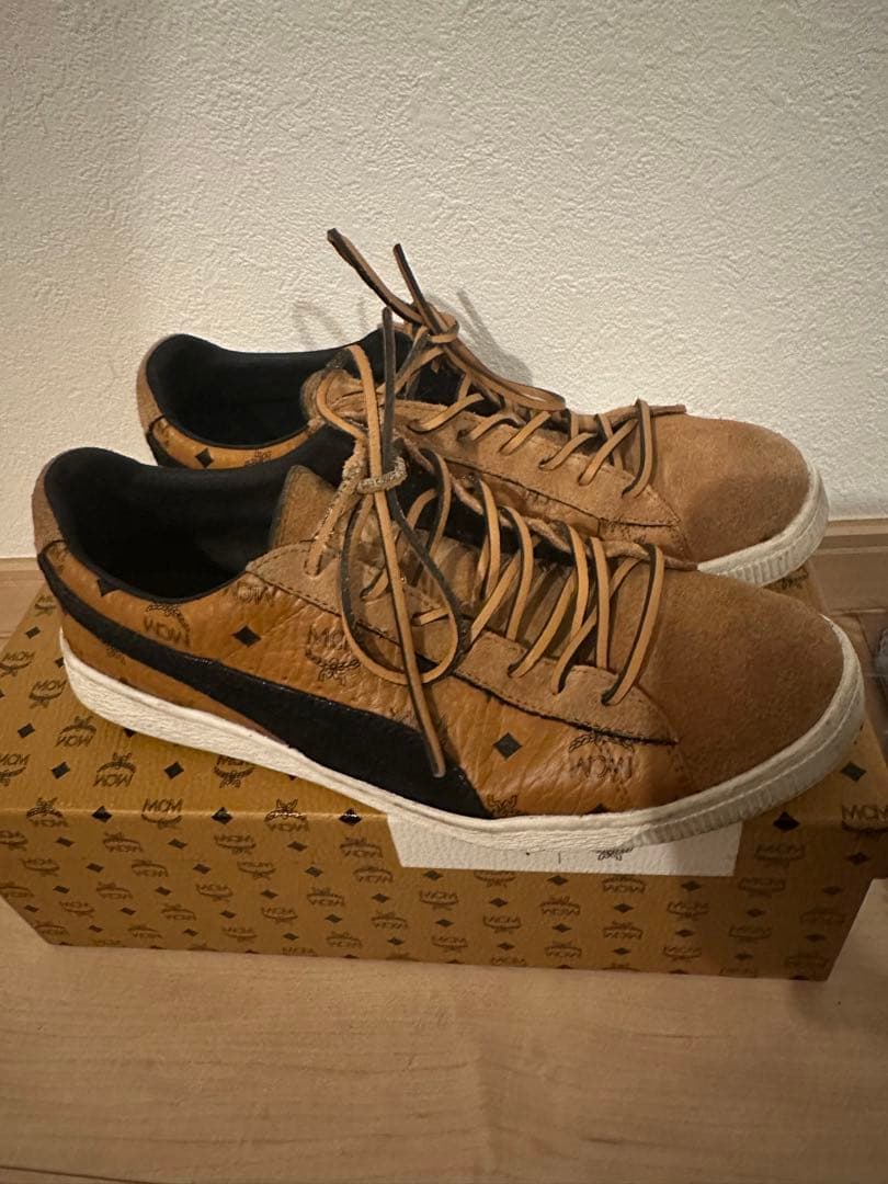 靴 Puma Suede Classic x MCM 7.5