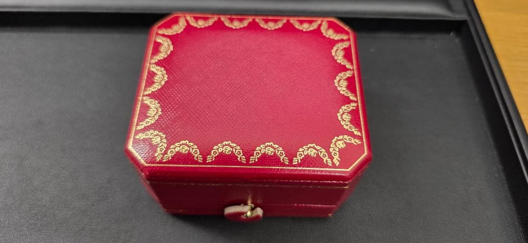 カルティエ　ラブピアス　シングル 片耳ピアス