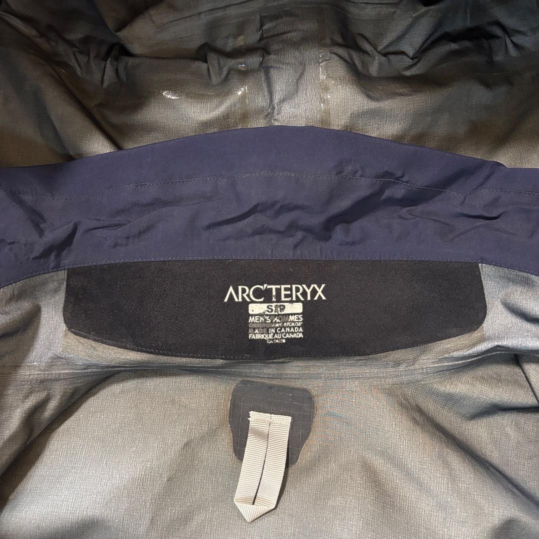 と*ろ様 ＊激レア＊ arc'teryx Theta SV Abyss Blue