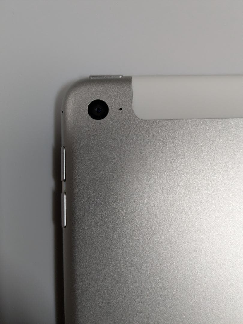 iPad Air 2　Wi-Fiモデル　64GB