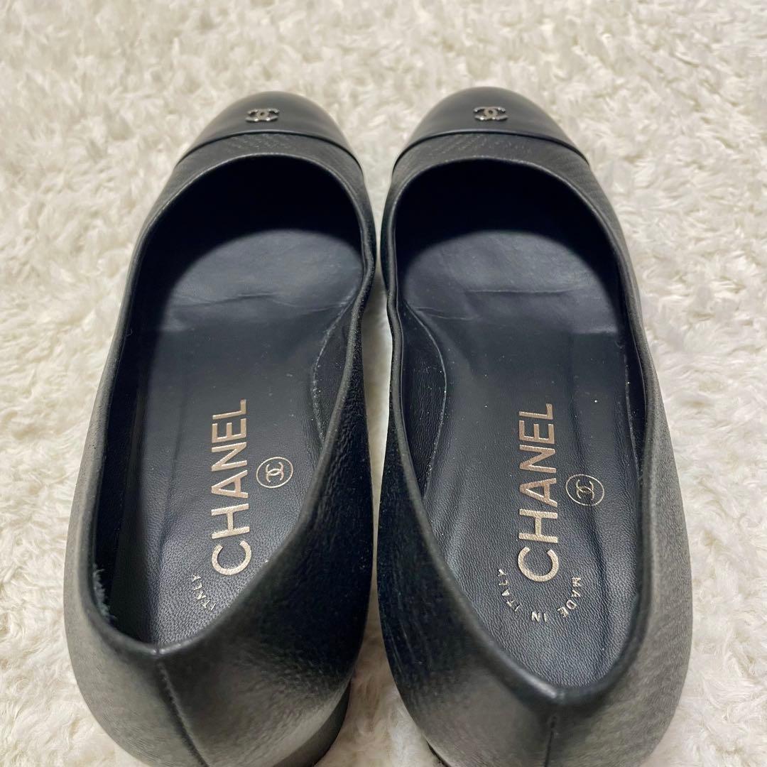 箱付き美品 CHANEL シャネル ココマーク エンボスレザー パンプス