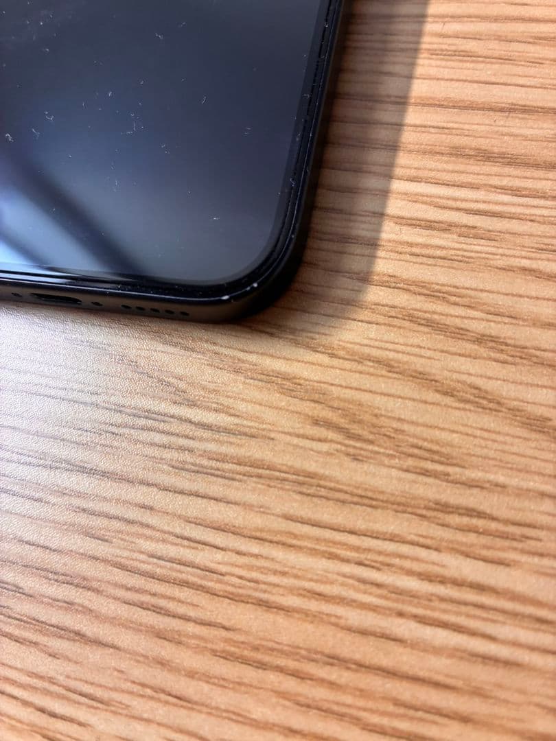 iPhone 15 ブラック 本体 充電ケーブル付属