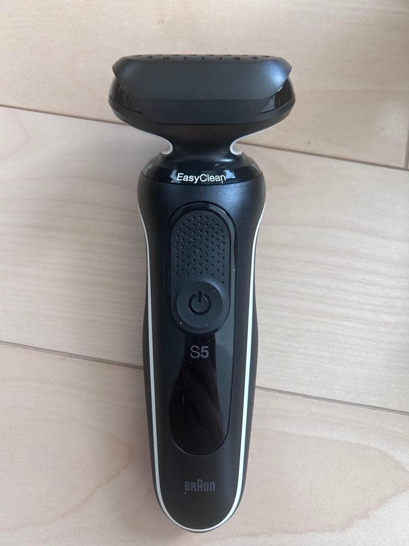 【大特価！】ブラウン 電気シェーバー 髭剃り シリーズ5 Type5762