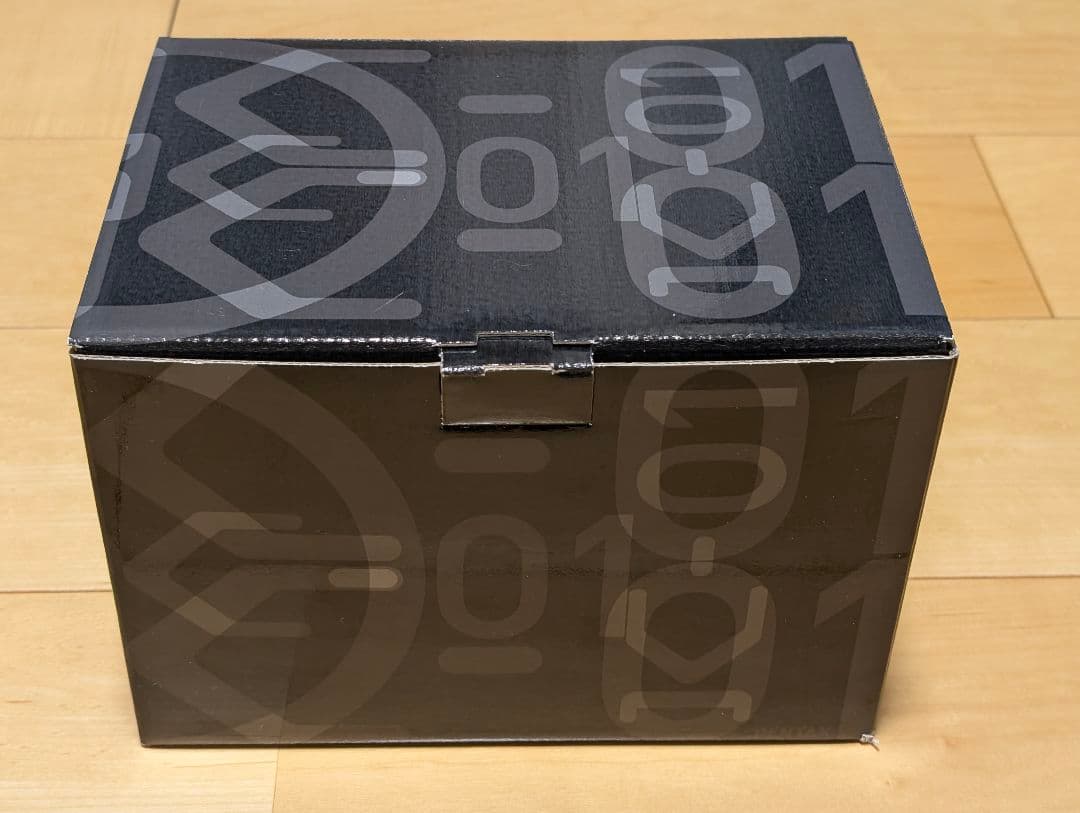 PENTAX K-01 ボディ+ DA 40 mm f / 2.8 XSレンズ