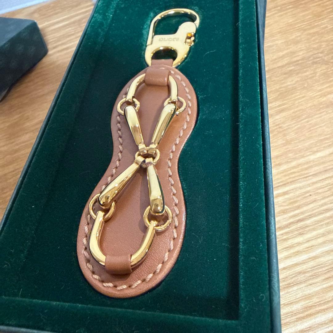 GUCCI レザーキーホルダー 2個セット