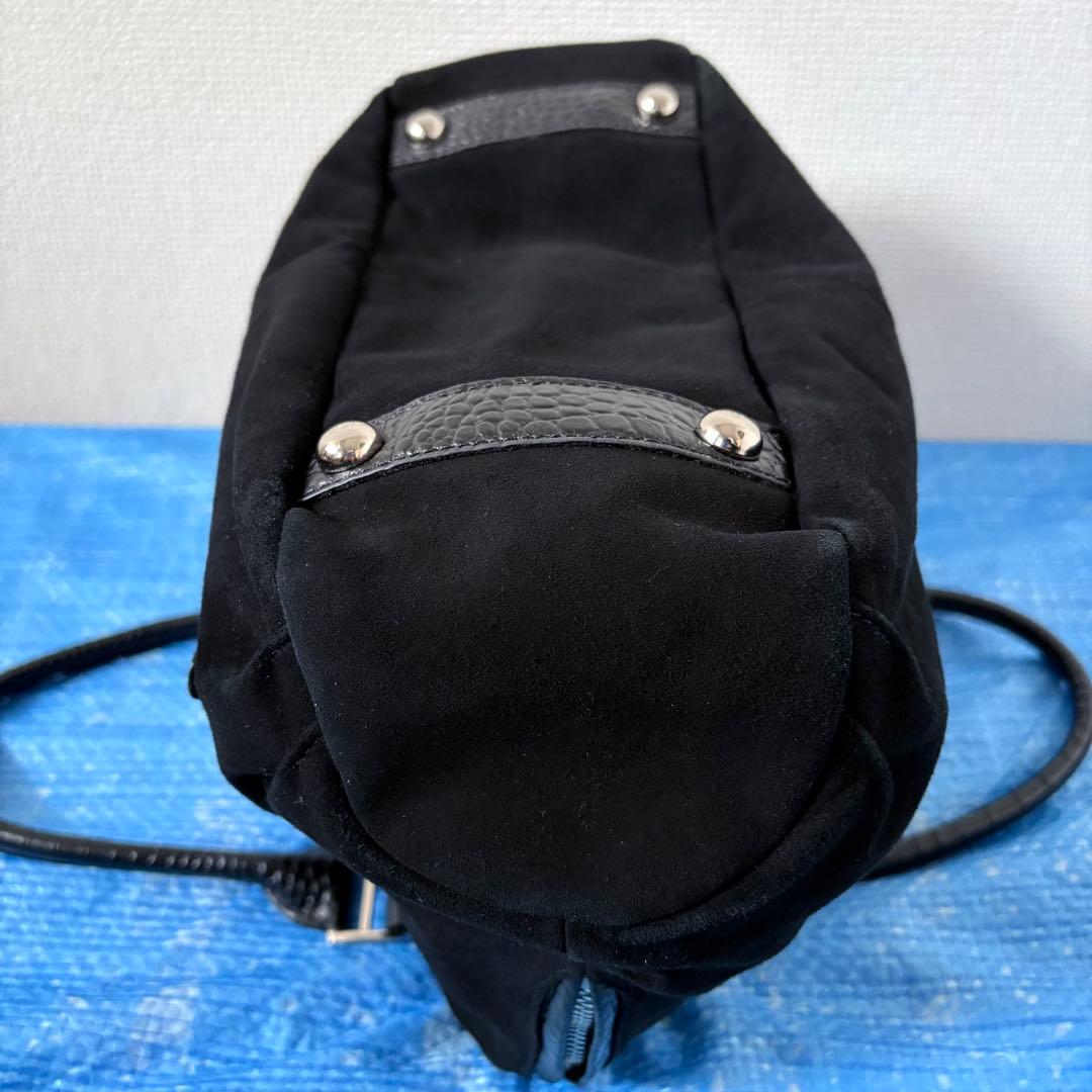 レア⬛︎ハローキティ⬛︎muta⬛︎ボストンバッグ⬛︎コラボ⬛︎レザー⬛︎クロコ型押し