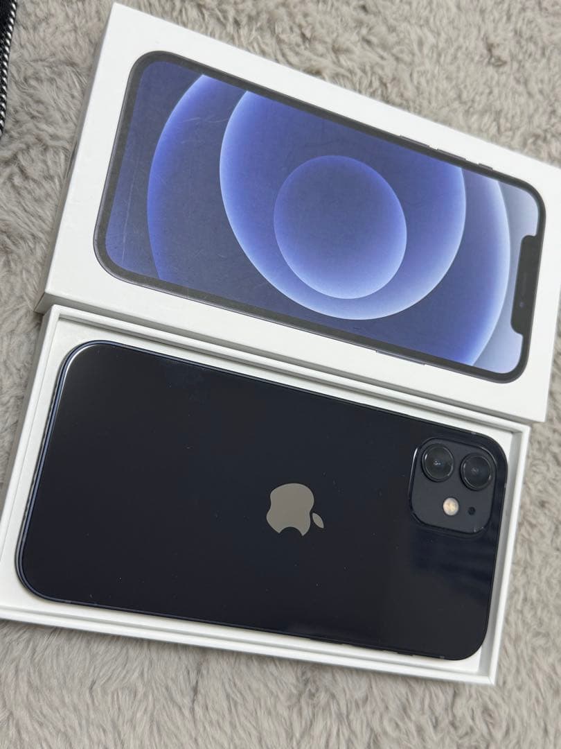 Apple iPhone 12 ブラック 本体