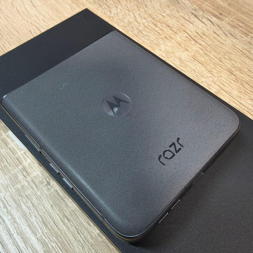 【良品】Motorola razr 50 12+512GB