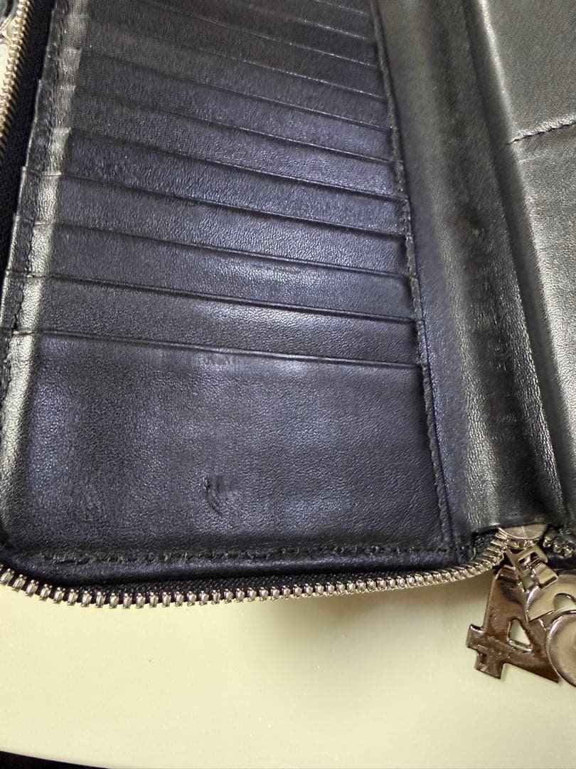 muta ムータ ラウンドファスナー 長財布 エイ革 スティングレイ