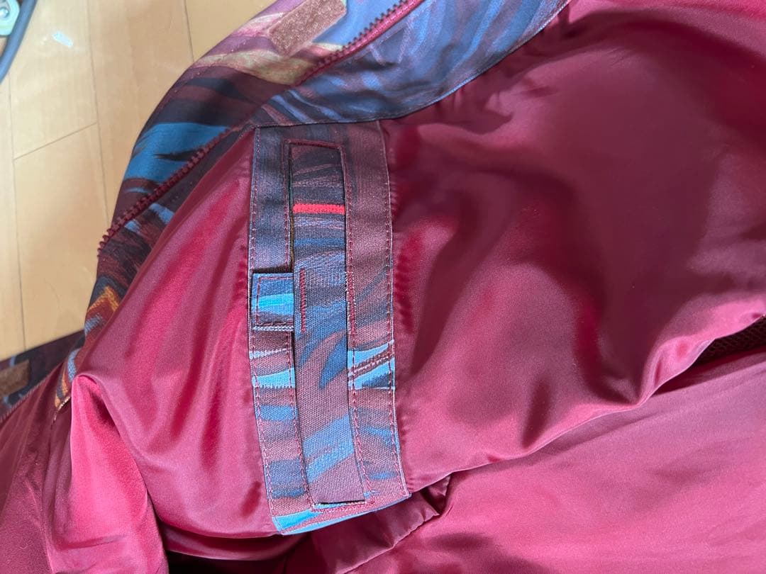 トラビス・ライスモデル　スノーボードウェア　未使用