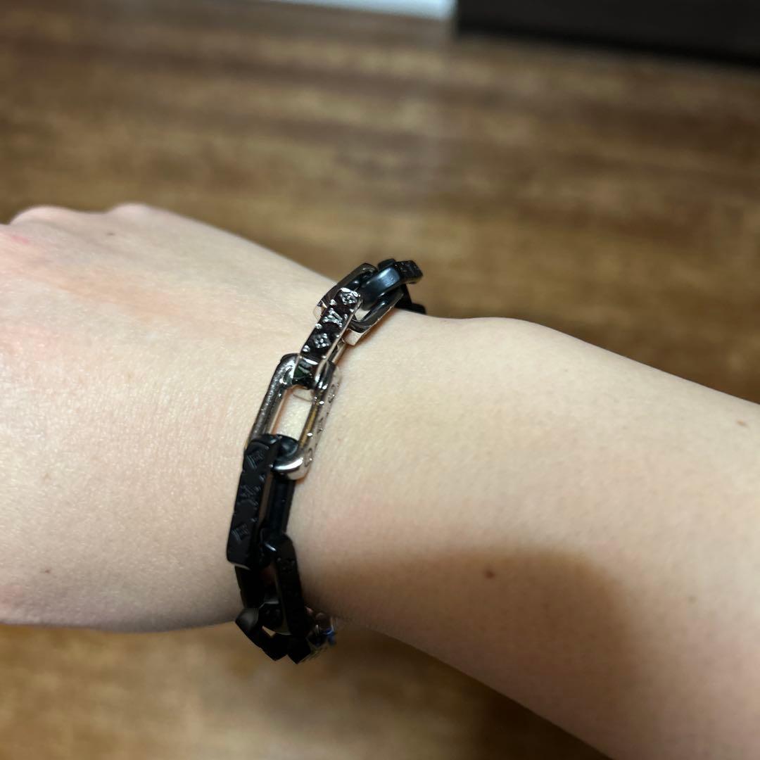 ブレスレット・モノグラムチェーン