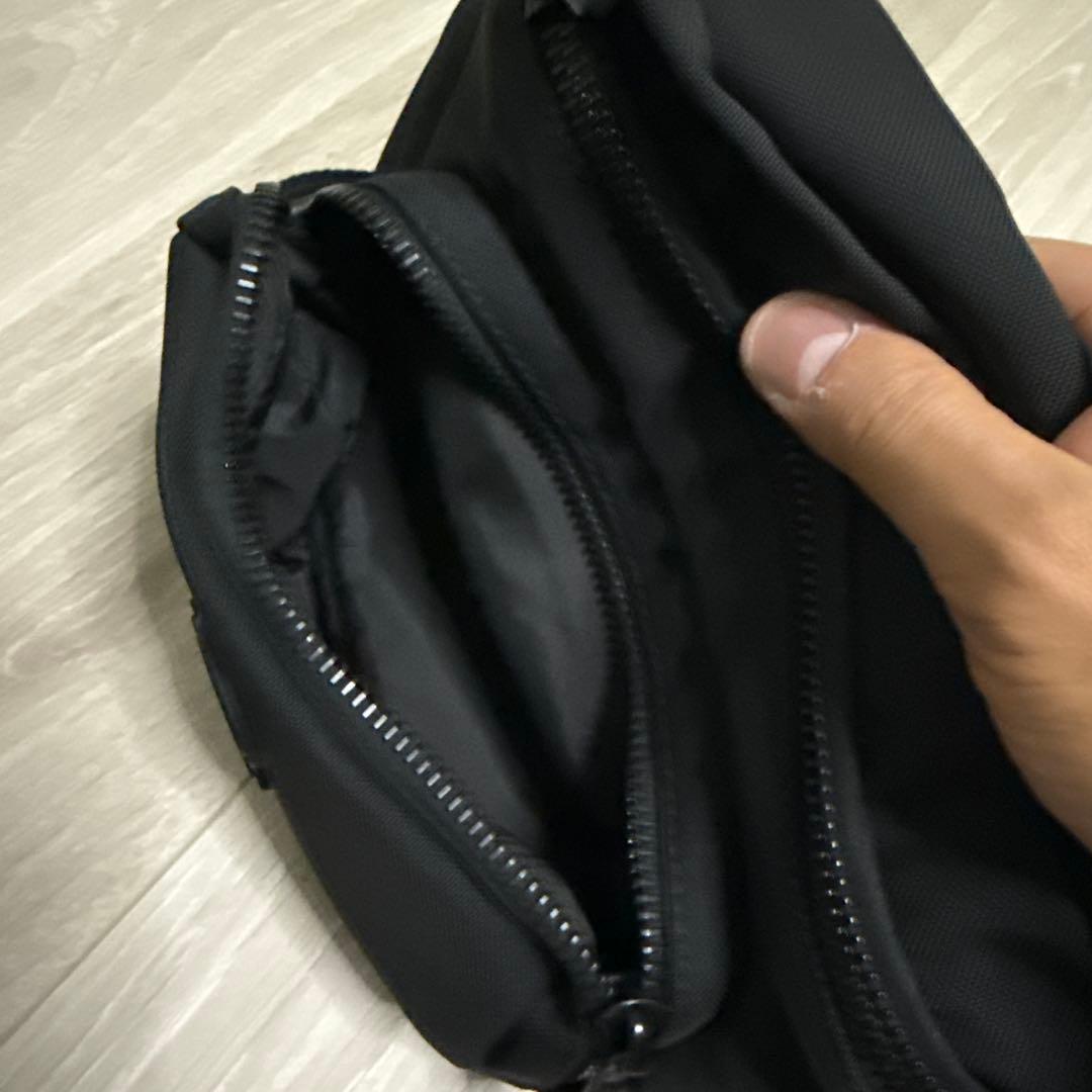 モンクレール　ウエストポーチ