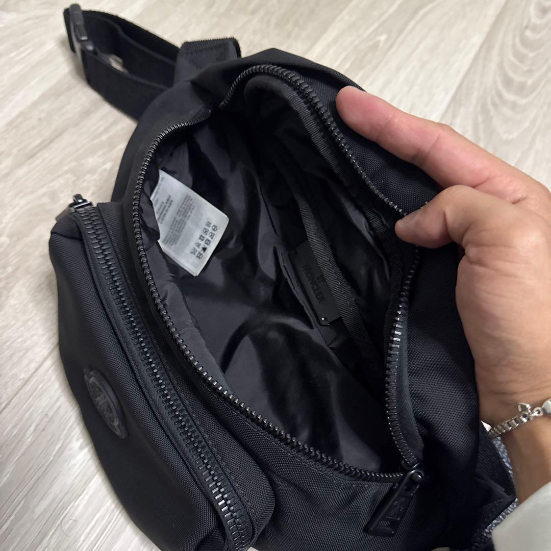 モンクレール　ウエストポーチ