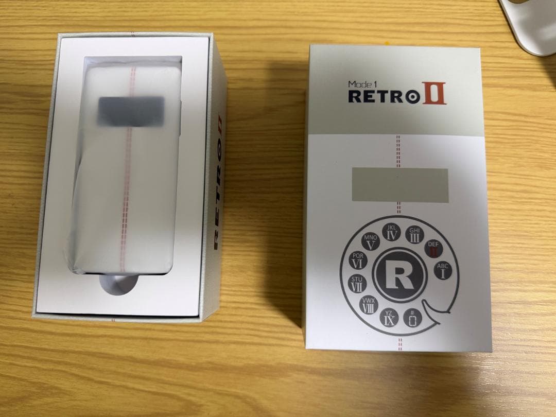 Mode 1 RETRO II フリップフォン