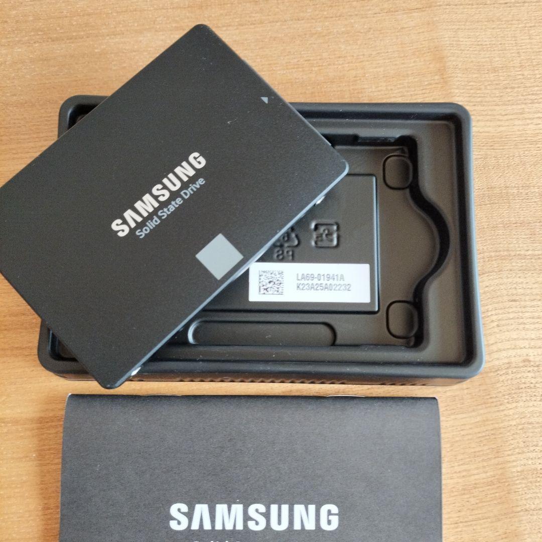 【SSD 1TBサムスンSamsung 870QVO MZ-77Q1T0B/IT