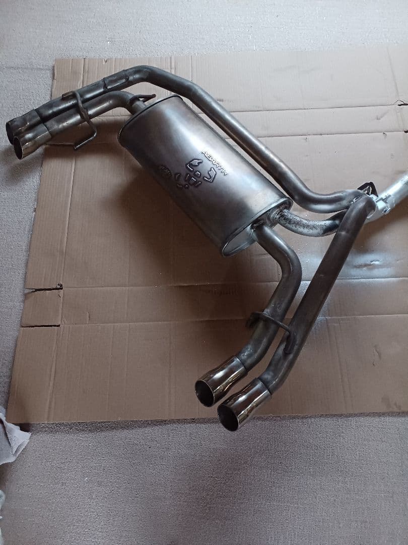 アバルト595 レコードモンツァマフラー