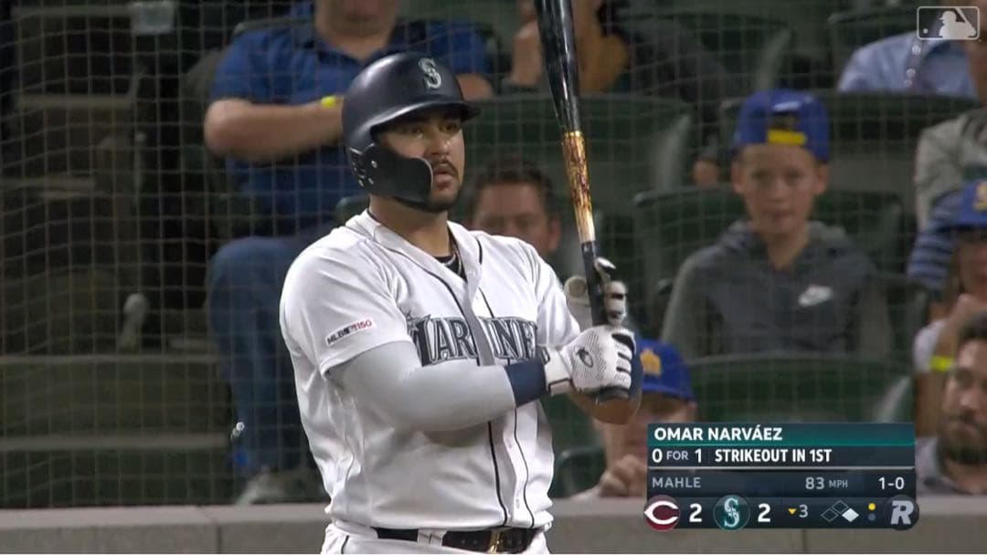 MLBホームラン実使用バット 及び，ヤンキーススタントン選手実使用キャップ