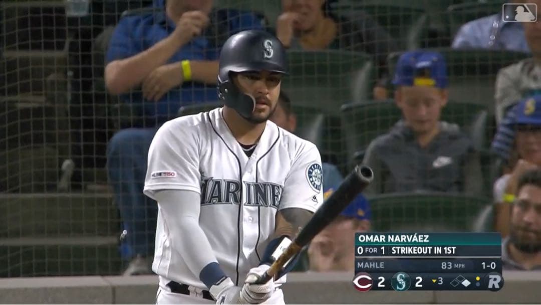 MLBホームラン実使用バット 及び，ヤンキーススタントン選手実使用キャップ