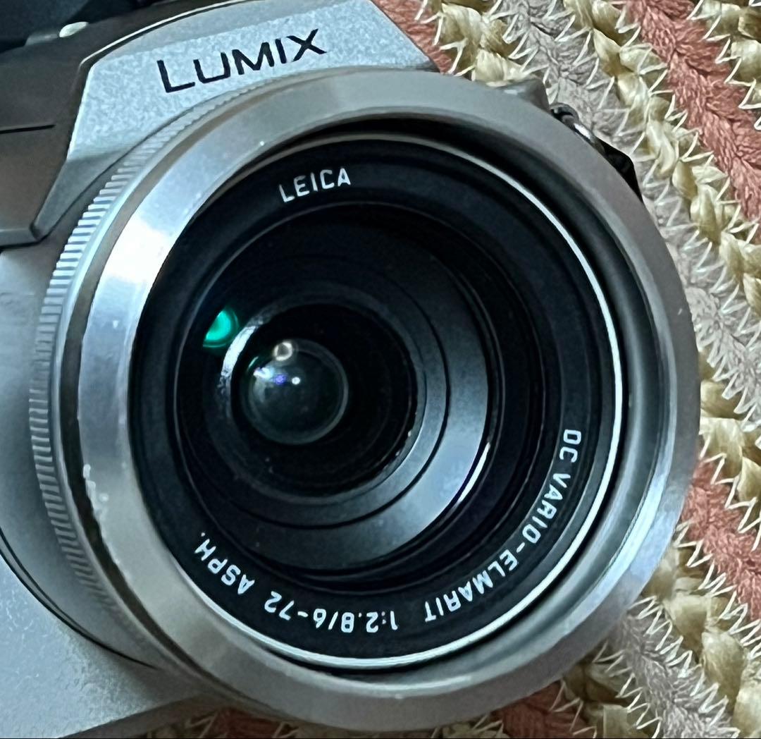Panasonic LUMIX デジタル一眼レフ 本体と付属品DMC-FZ10