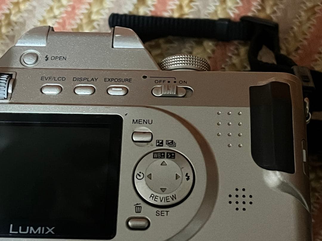 Panasonic LUMIX デジタル一眼レフ 本体と付属品DMC-FZ10