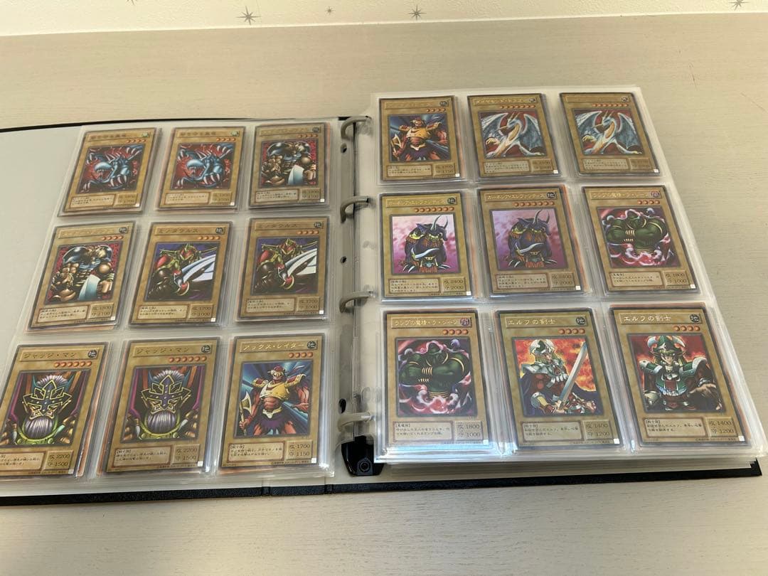 遊戯王　カードファイルごと　引退品