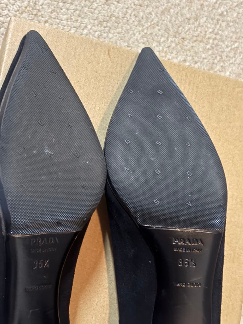 PRADA ブラック スエード ハイヒール