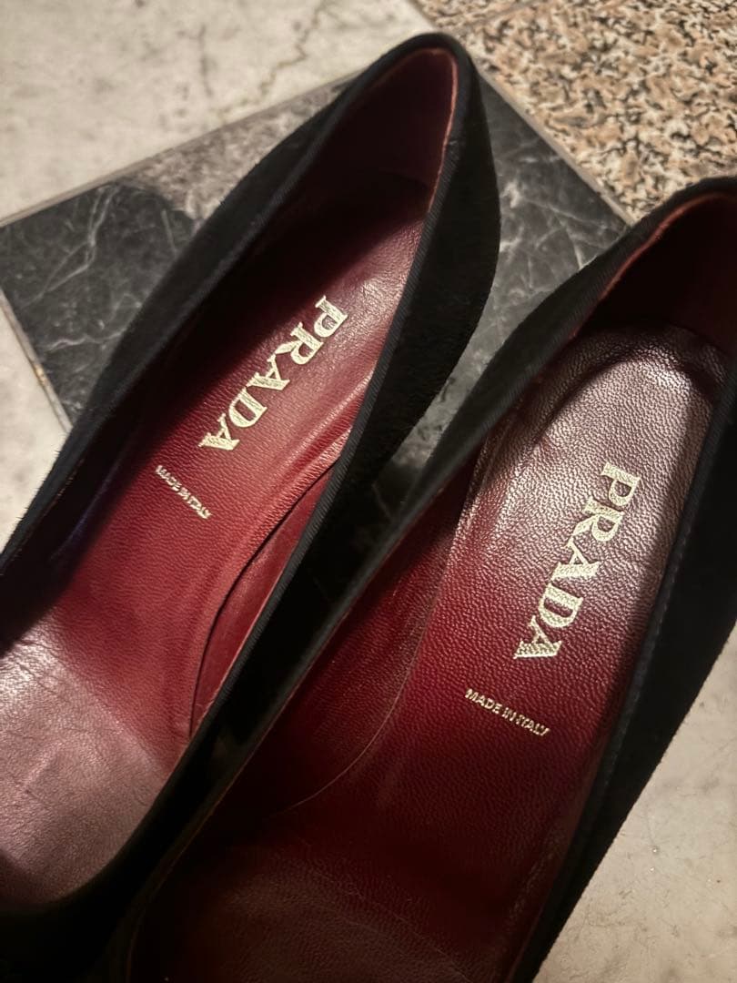 PRADA ブラック スエード ハイヒール