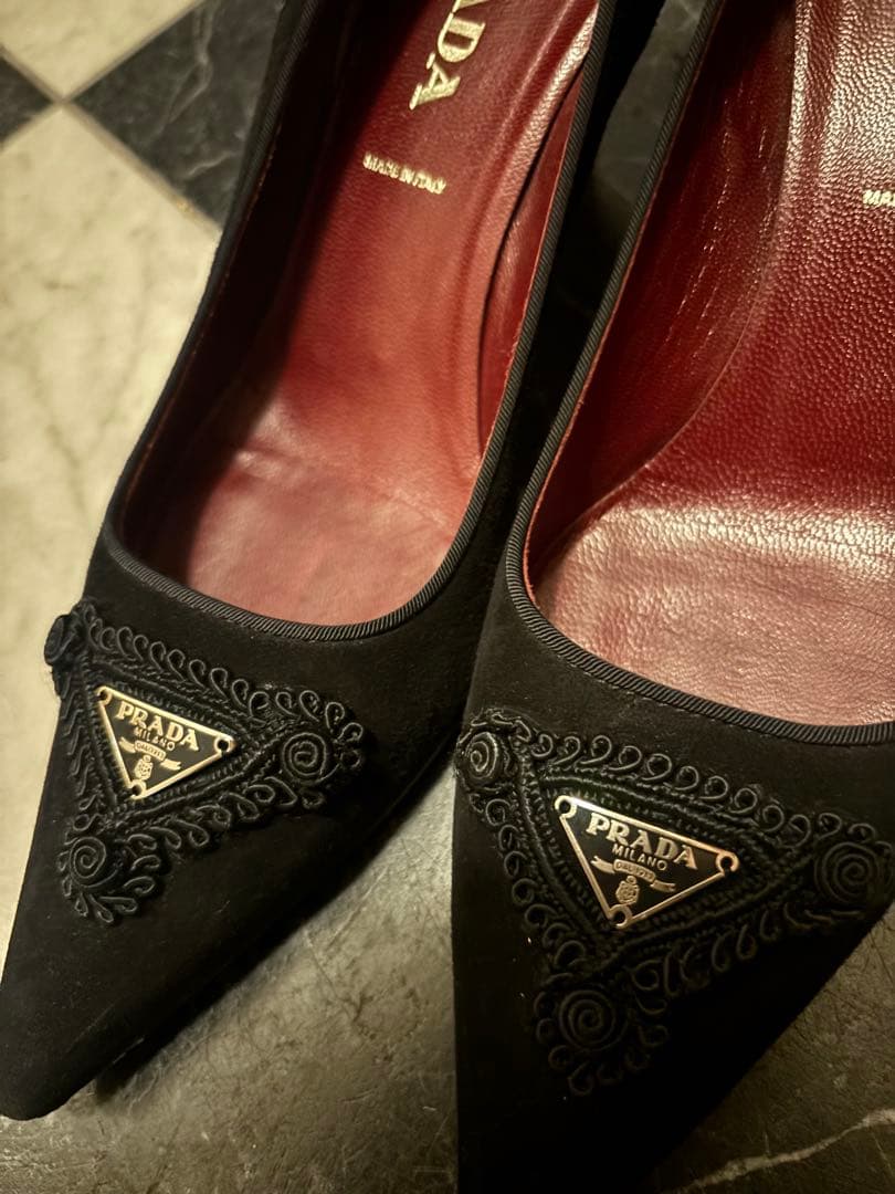PRADA ブラック スエード ハイヒール