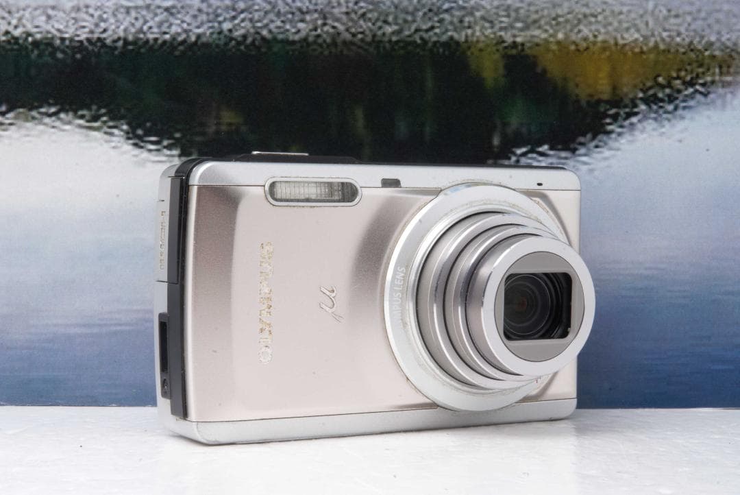 オリンパス　OLYMPUS μ-7040 コンパクトデジタルカメラ