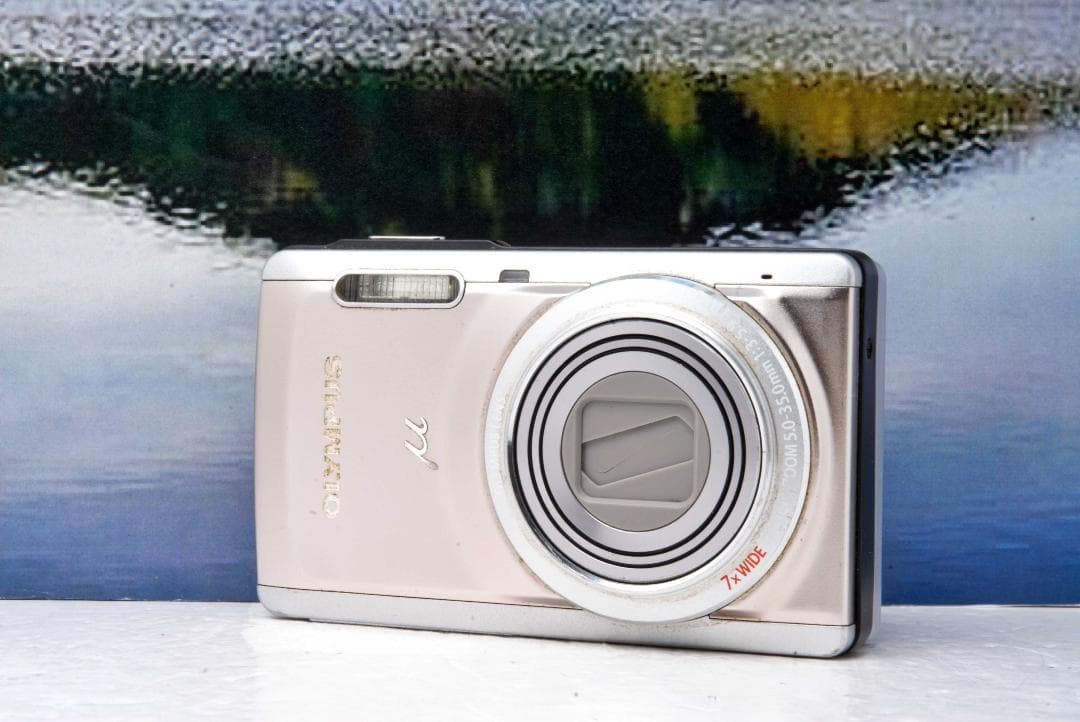 オリンパス　OLYMPUS μ-7040 コンパクトデジタルカメラ