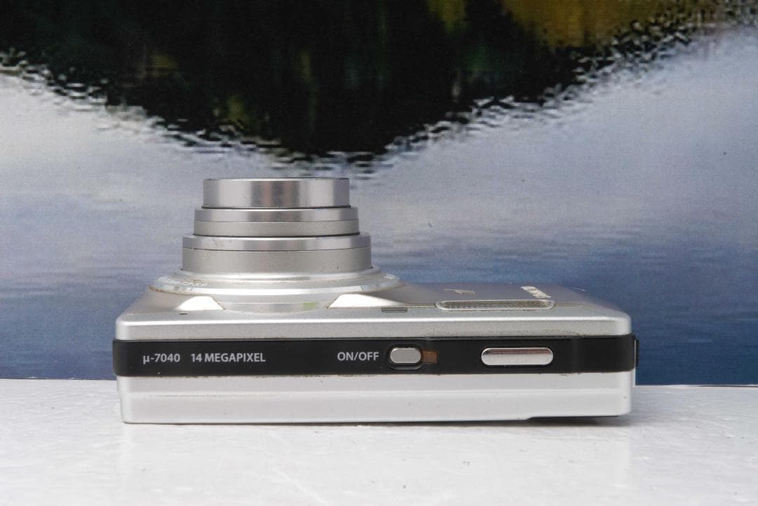 オリンパス　OLYMPUS μ-7040 コンパクトデジタルカメラ