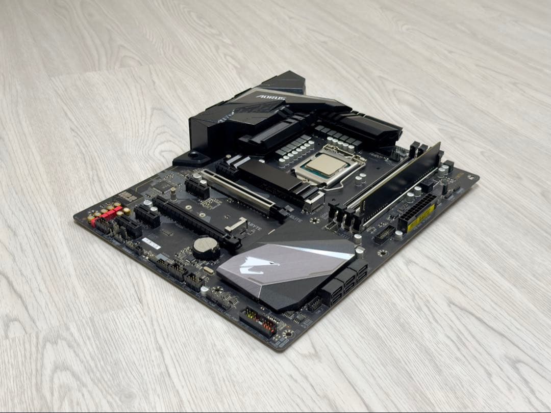 o*y様 【美品】Z390 AORUS ELITE　Core i7 9700K