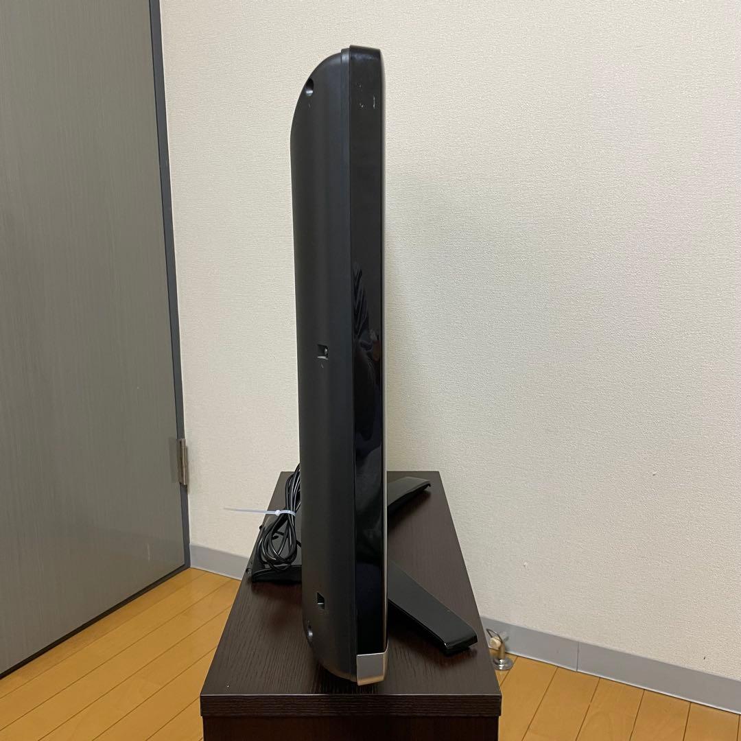 送料無料❣️TOSHIBA 東芝 REGZA 32C7000 32型　液晶テレビ