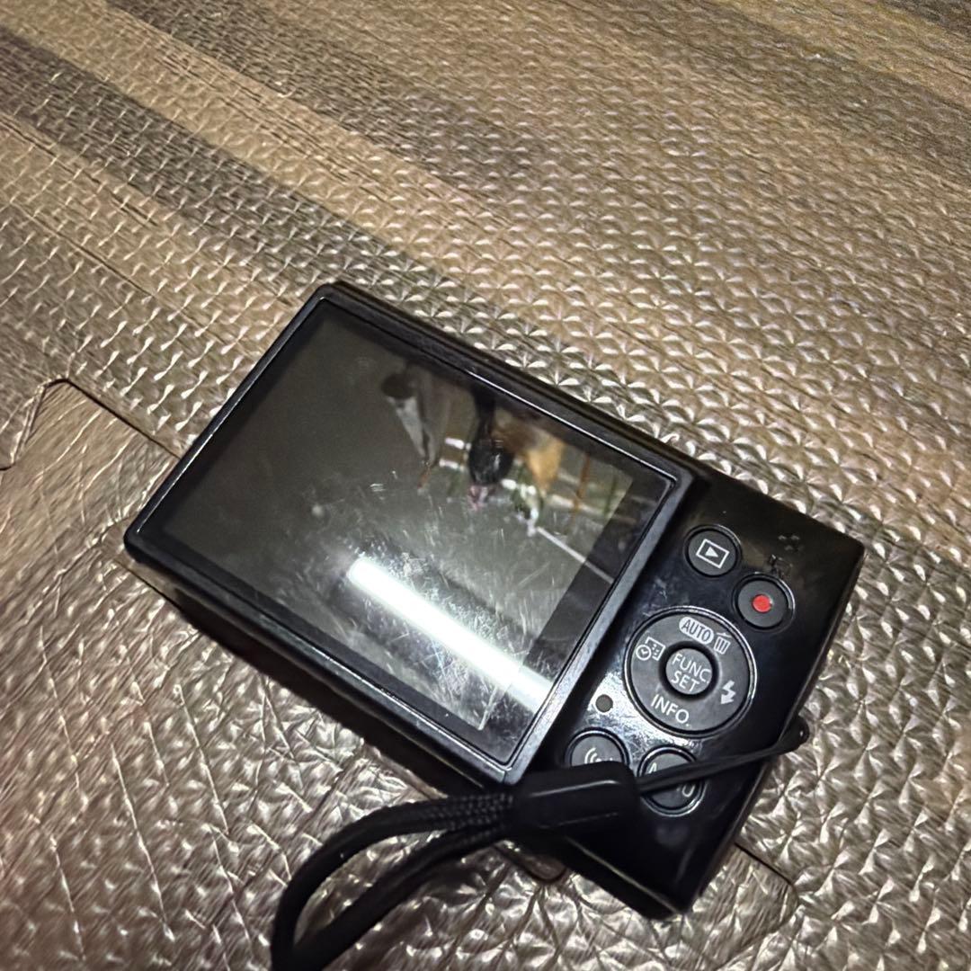 デジタルカメラ　Canon IXY 210 PC2332 ブラック