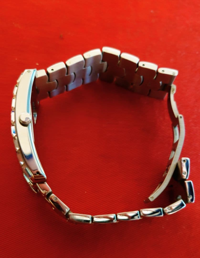 赤*荻様 タンク シルバー 時計