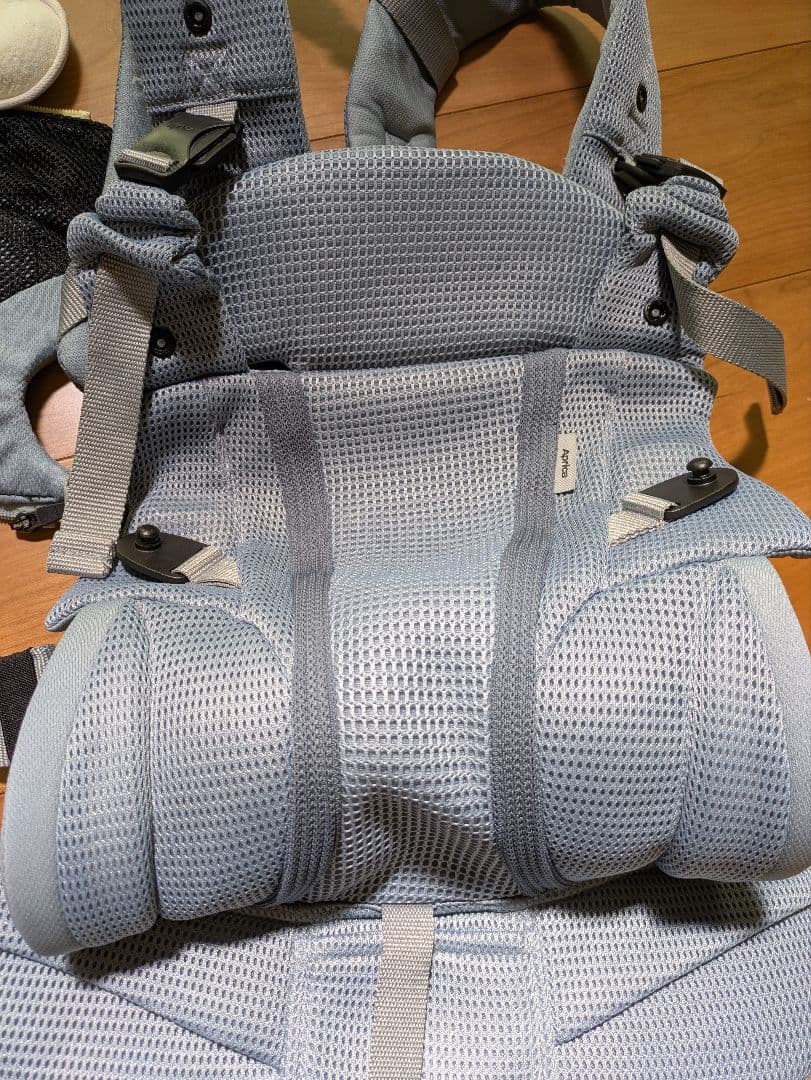 Aprica アップリカ ラクリス Laclis　 抱っこ紐 グレー