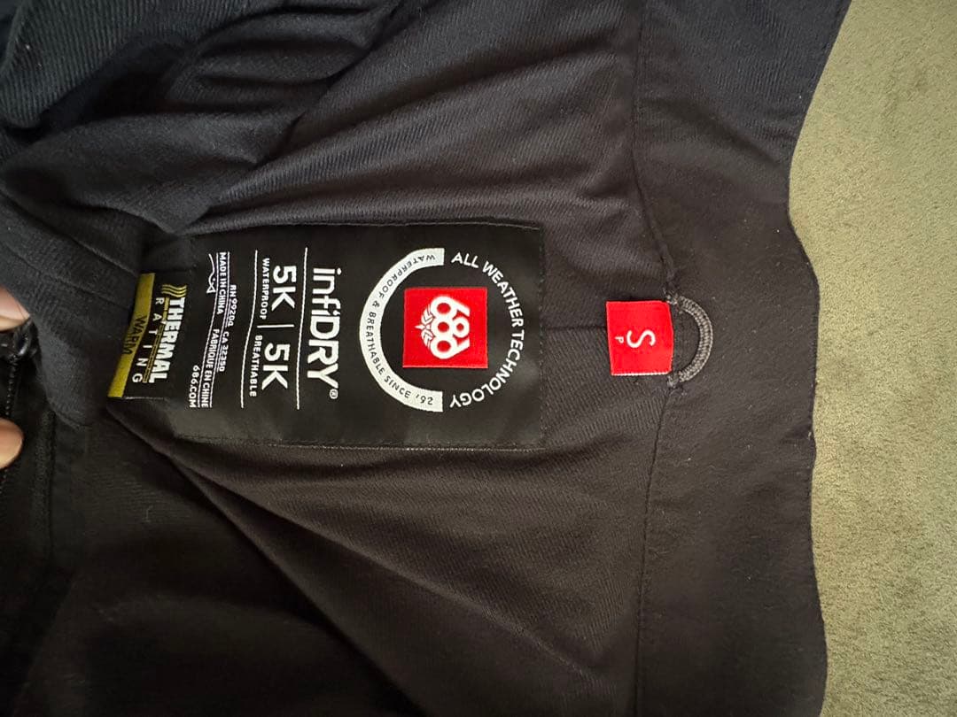 686 スノーボードジャケット Lサイズ