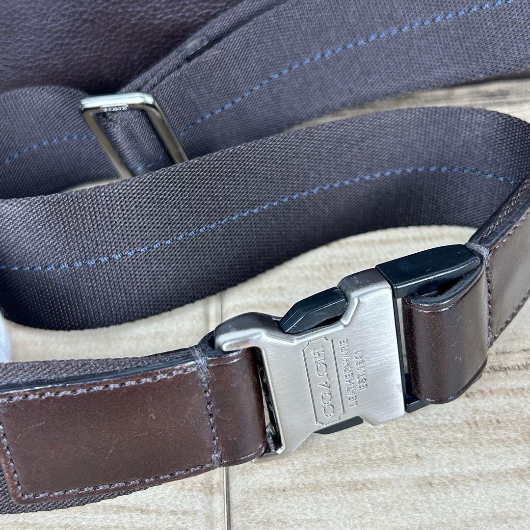 【美品】COACH コーチ トンプソン ボディバッグ ショルダーバッグ　メンズ