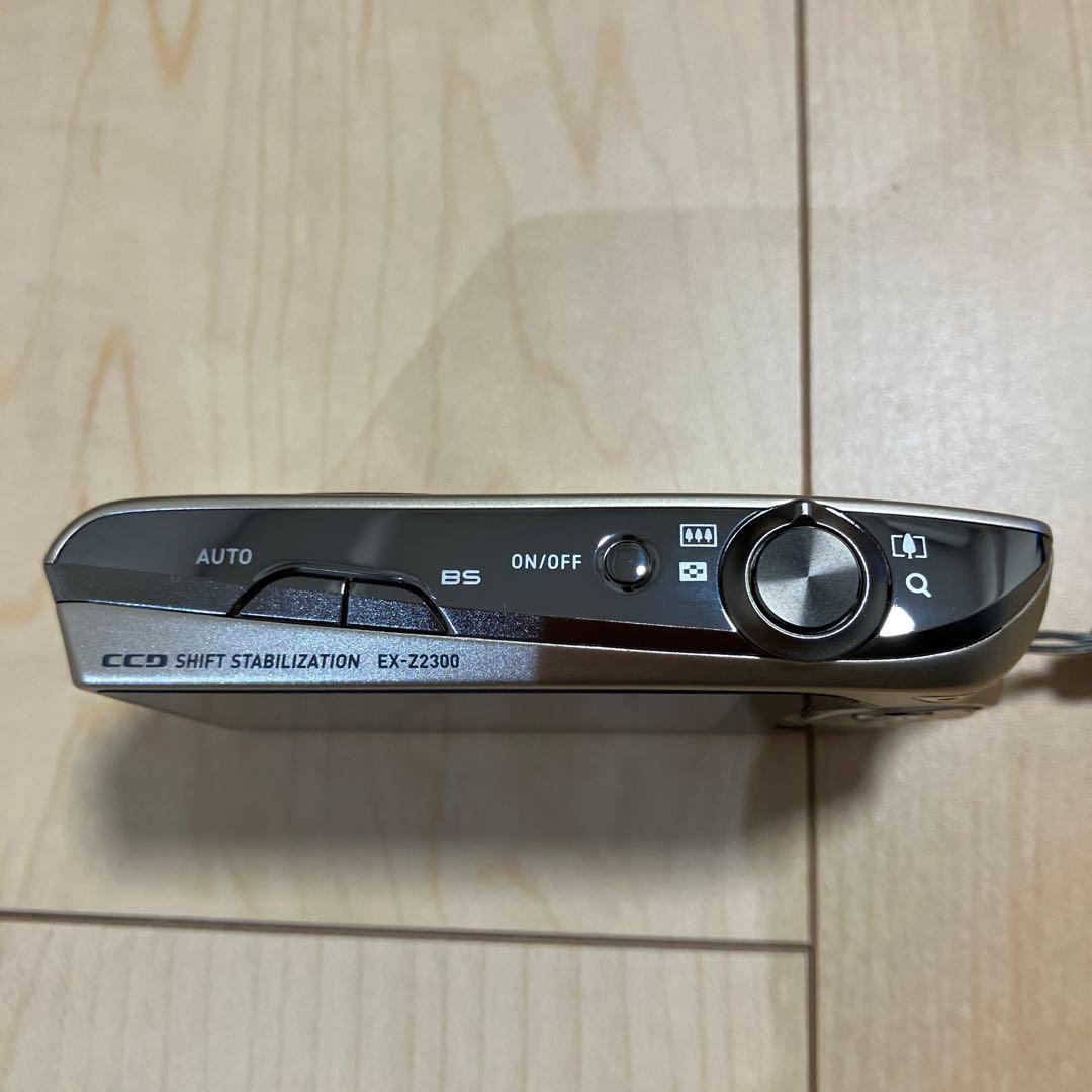デジカメ　CASIO EXILIM EX-Z2300 14.1メガピクセル