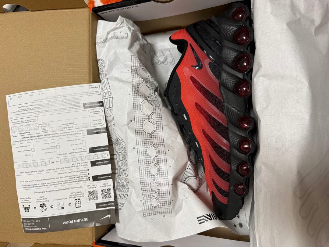 靴 Nike Air Max DN8 Black/University Red