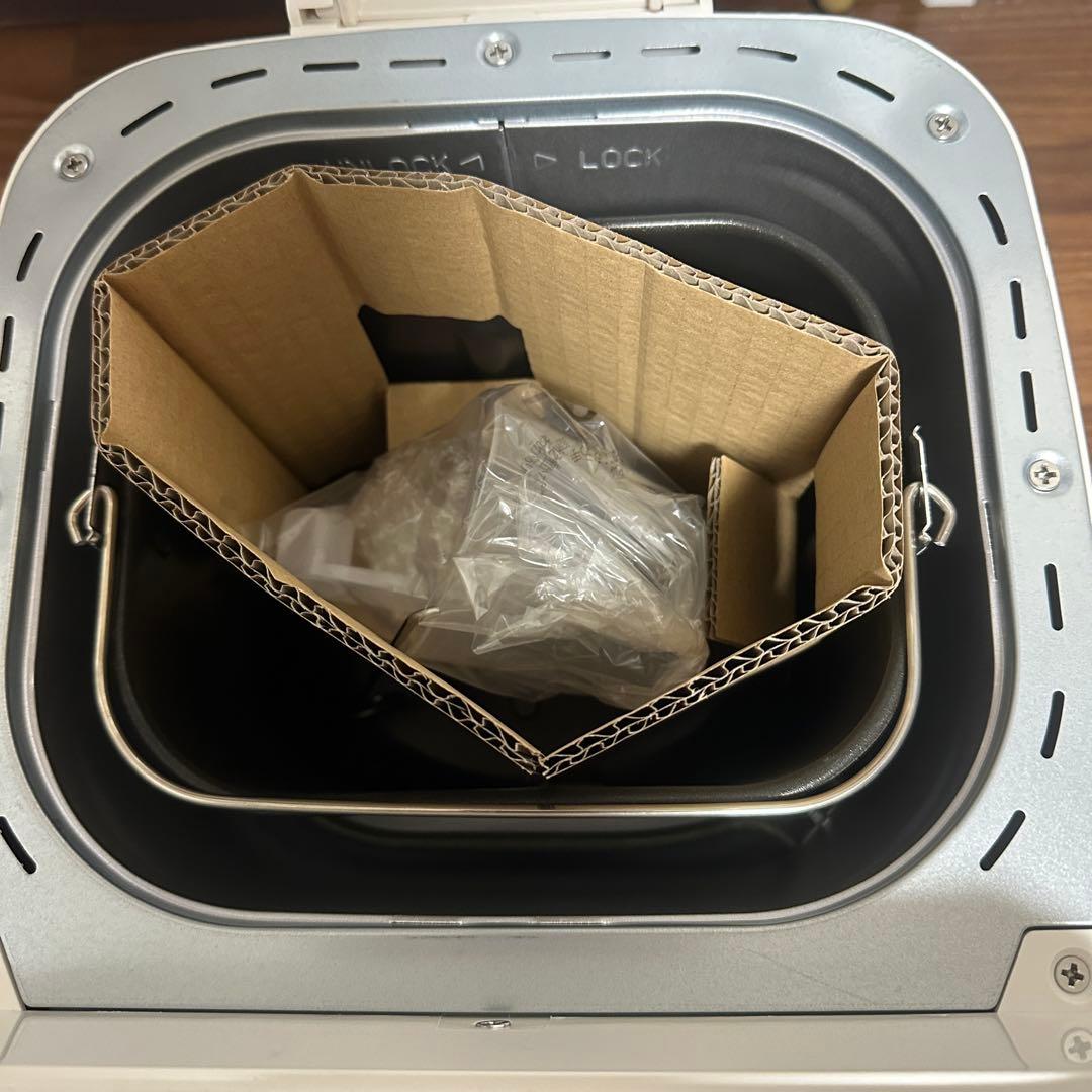 【新品未使用】 sirocaホームベーカリー　SB-111 ホワイト　　シロカ