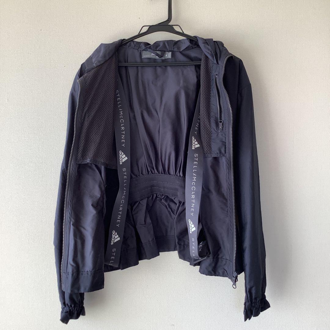 アディダスステラマッカートニーウインドブレーカー