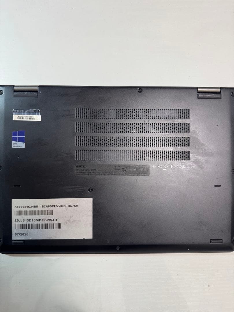 Lenovo ThinkPad Yoga 370 タッチパネル搭載