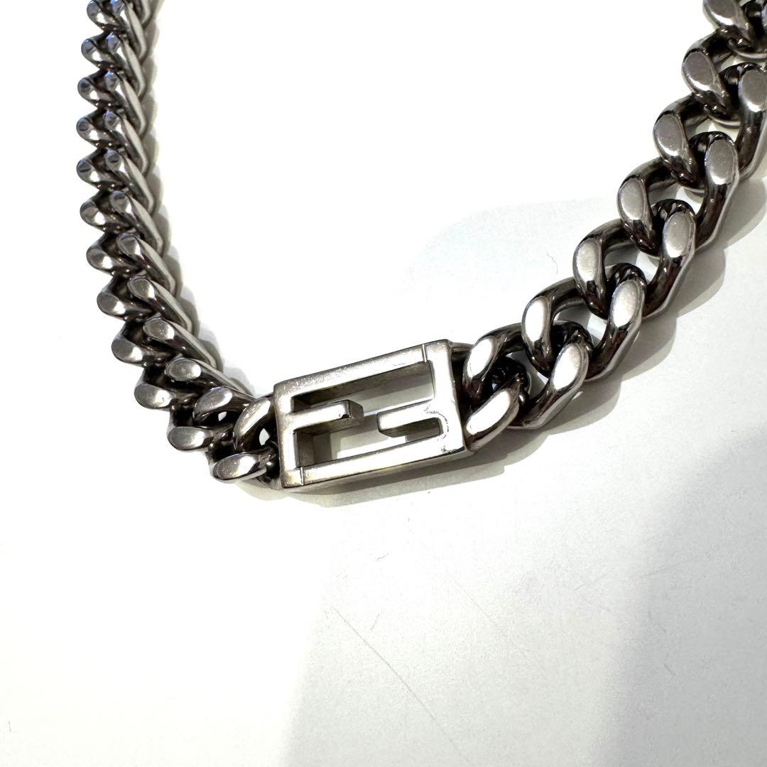 FENDI バゲットネックレス チェーン ロゴプレート付き 目黒蓮モデル